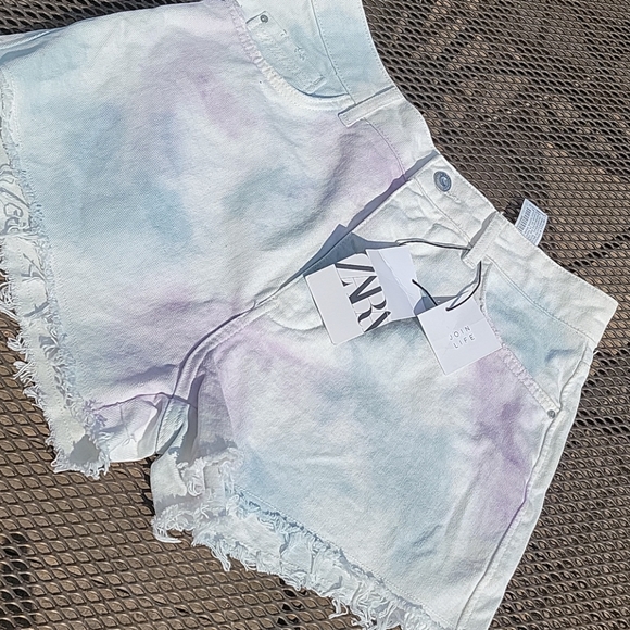 Zara. High rise. distressed.cotton shorts.8 nwt - Picture 2 of 8
